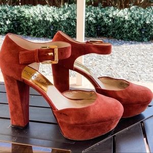 MICHAEL KORS Suede Platform Pump